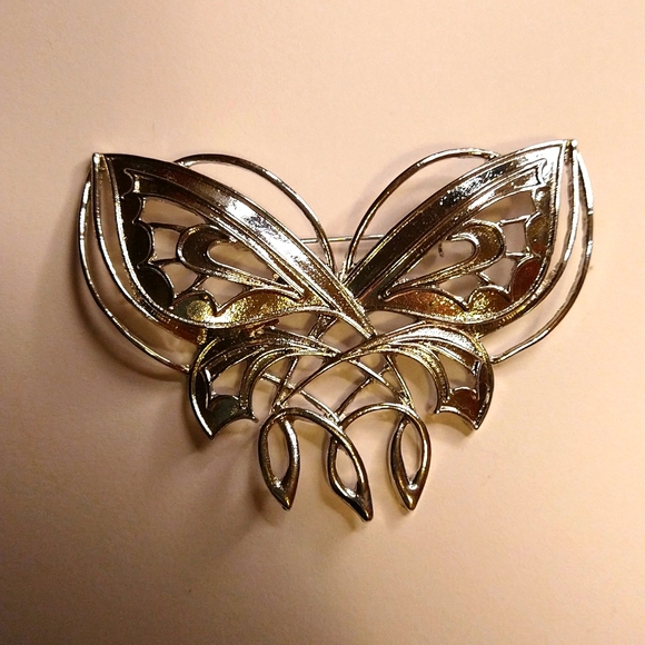 unmarked Jewelry - Butterfly Brooch